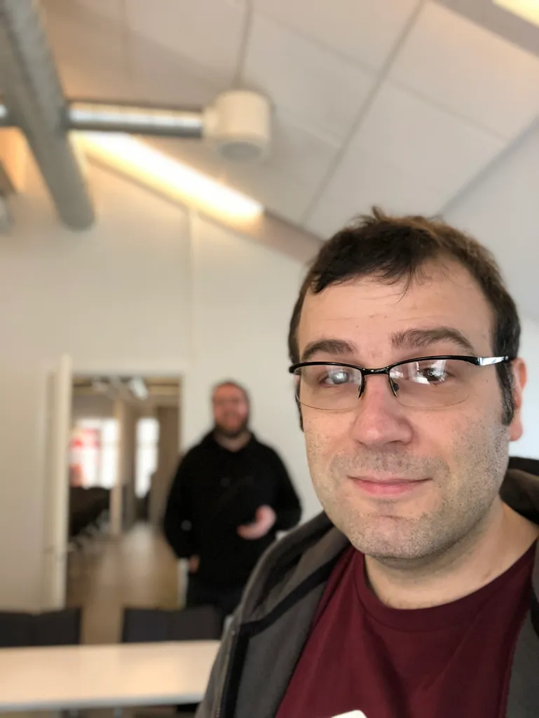 in which portrait mode hides Salve