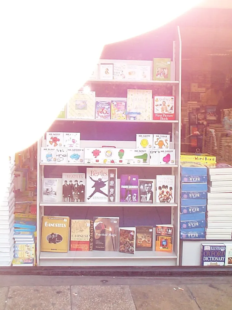 Mr Books