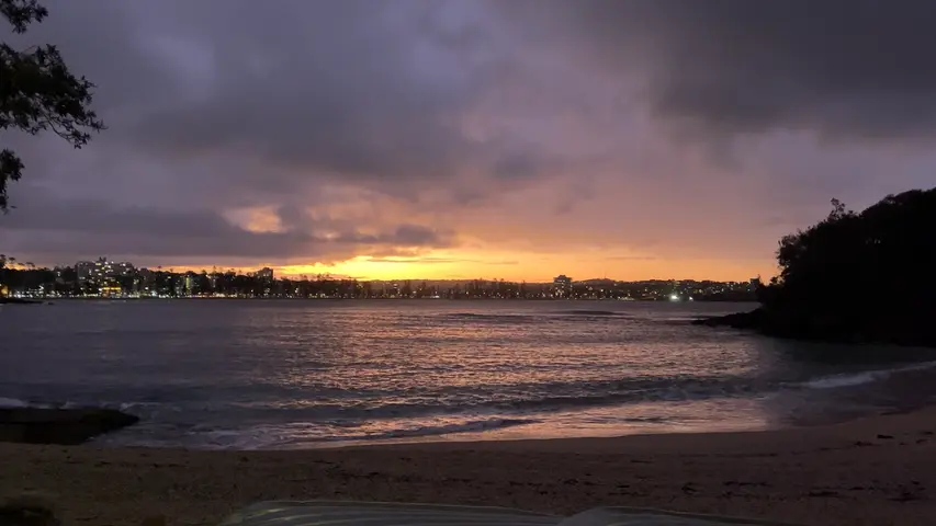 the tide at Manly