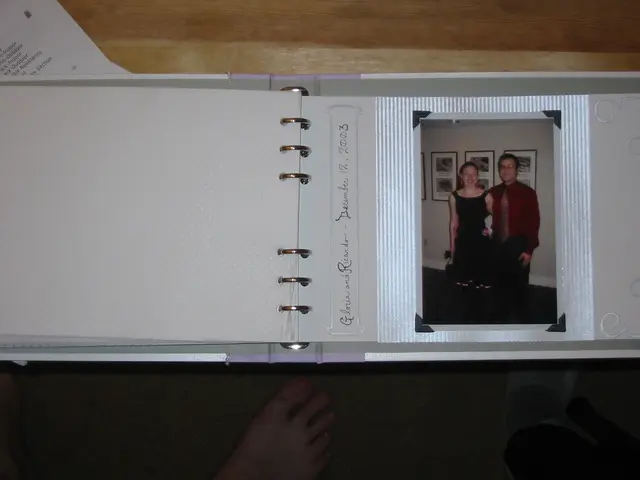 a picture of a picture that we gave to oma