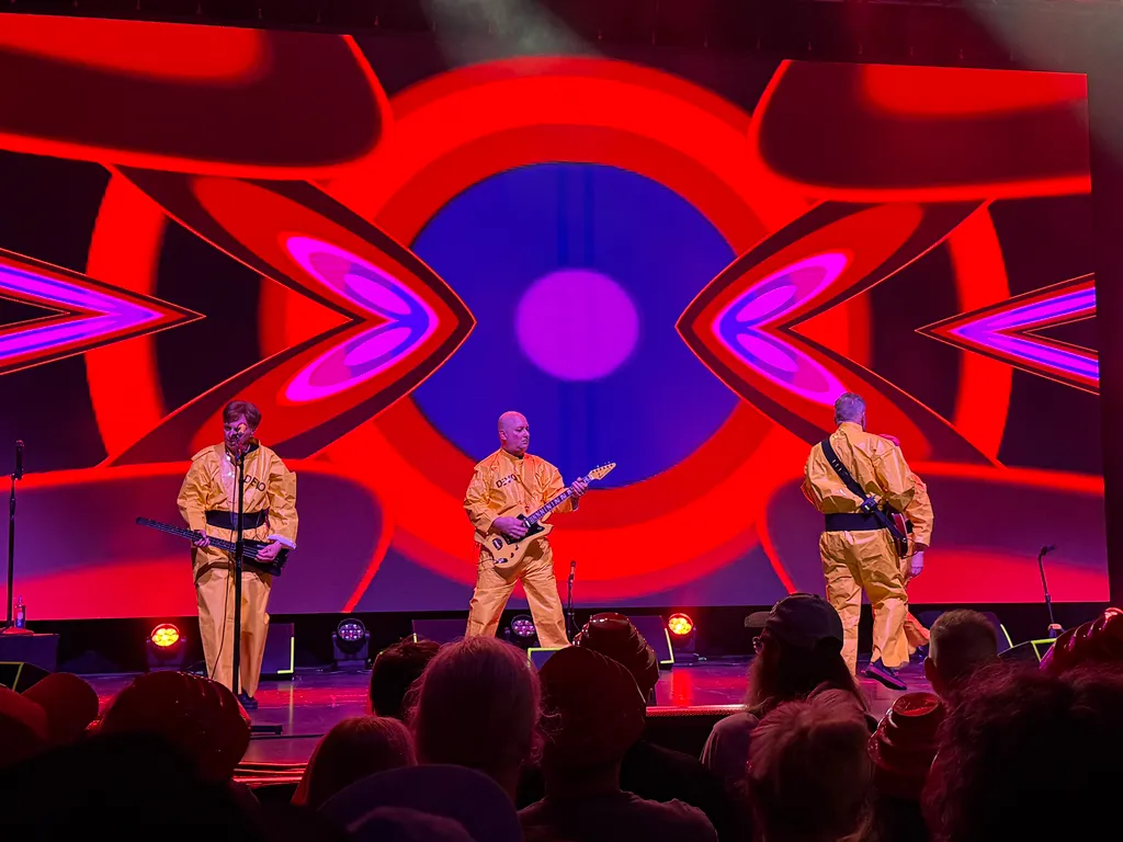 DEVO at the Met