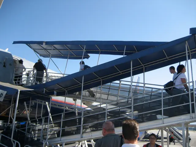 rampway to plane