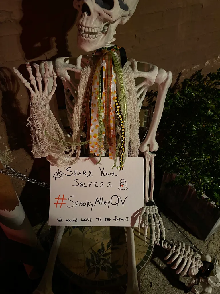 spooky alley!