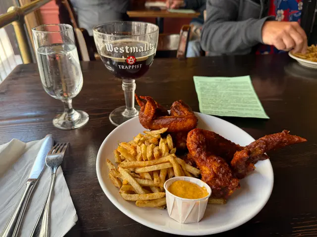lunch at Monk's