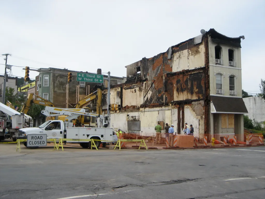 rest in peace, 3rd Street's (and Greeker's)