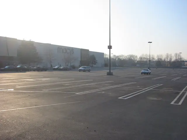 mall-empty_lot-1