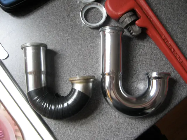 old pipe and its replacement