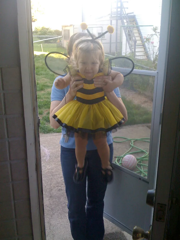 Bee Girl and Mommy
