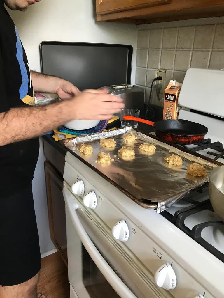 rjbs makes cookies