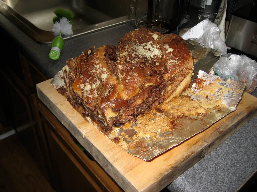 cinnamon babka