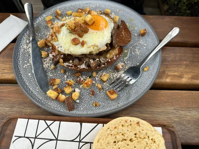 breakfast at the Arbory