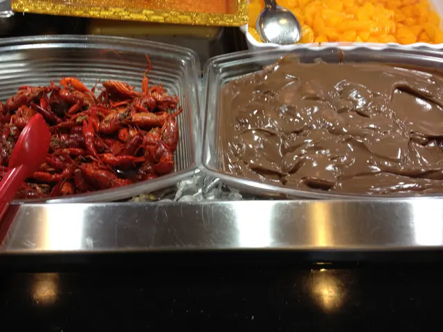 crawdads and pudding!