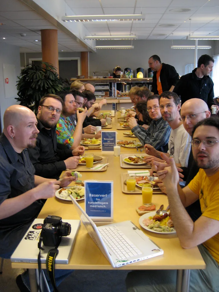 lunch at linpro (everybody)