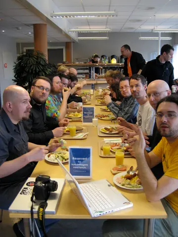 lunch at linpro (everybody)