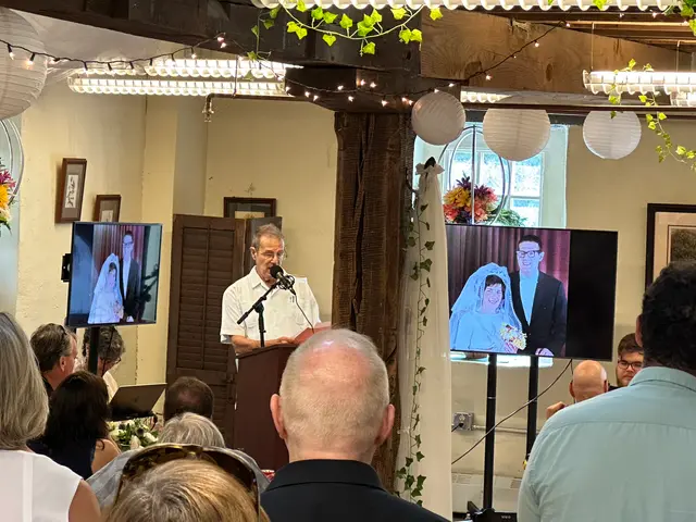dad giving a eulogy