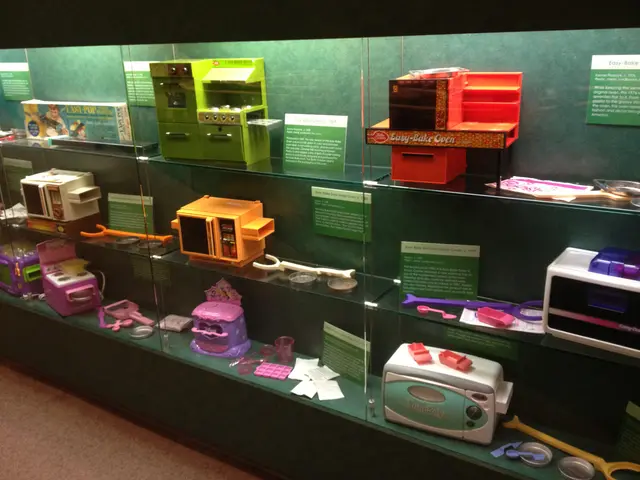 E-Z Bake Ovens