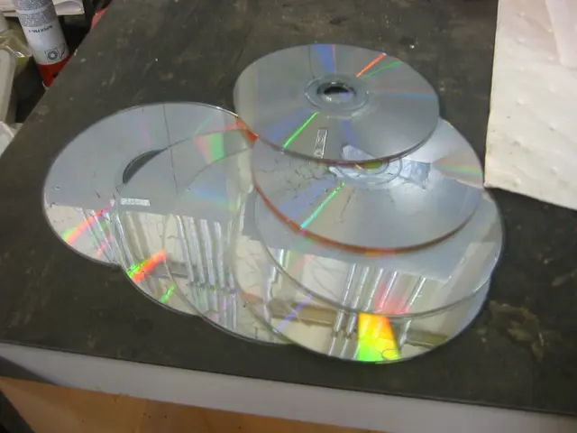destroying old msdn discs, img_1770