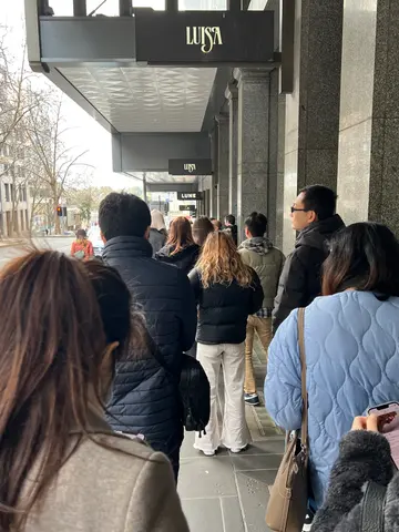 line for Lune
