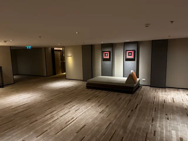 weird 14th floor open area