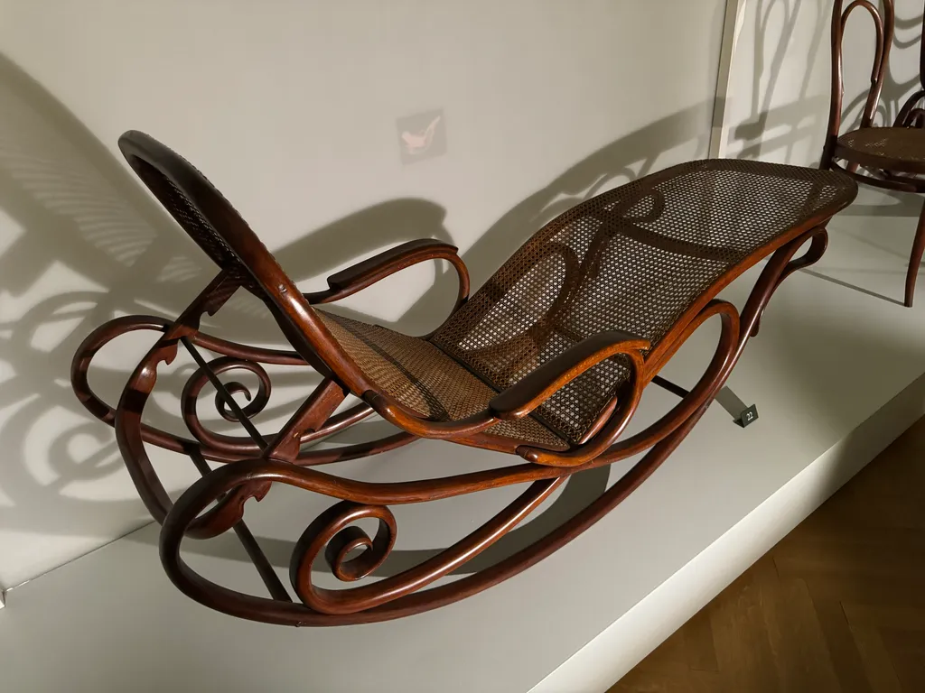 The MAK: the hall of chairs