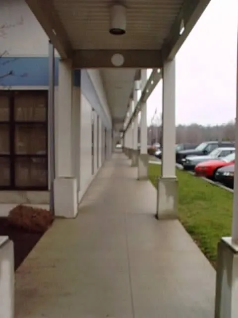 iqe, Outside