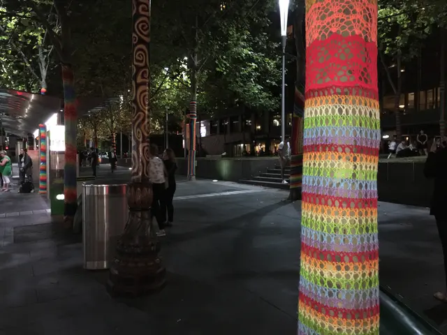 yarn bomb!