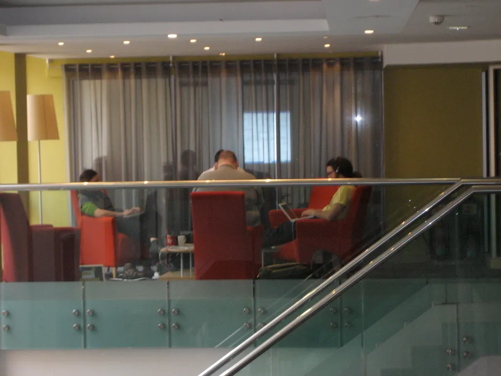 Lounge Hackers 2 (from a distance)