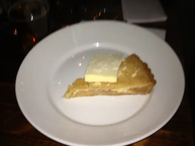 apple pie and cheese
