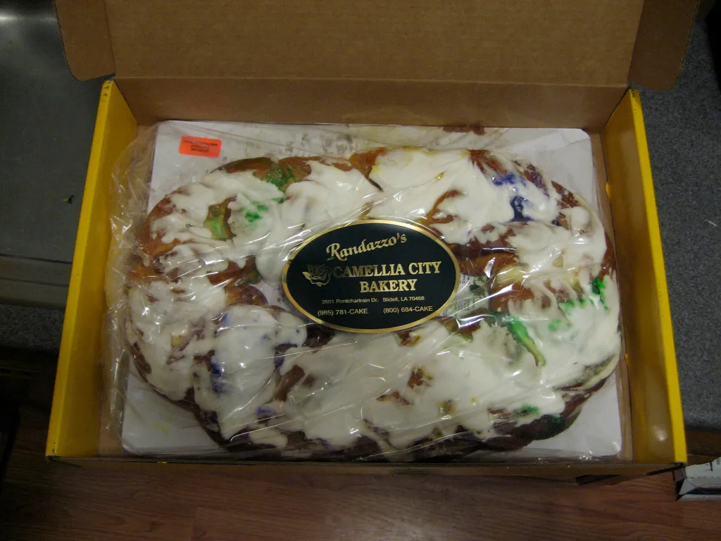 king cake revealed!