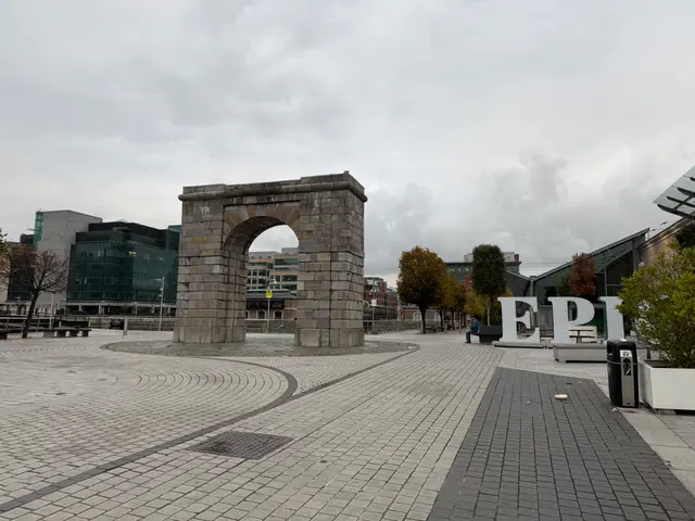 arch by Epic