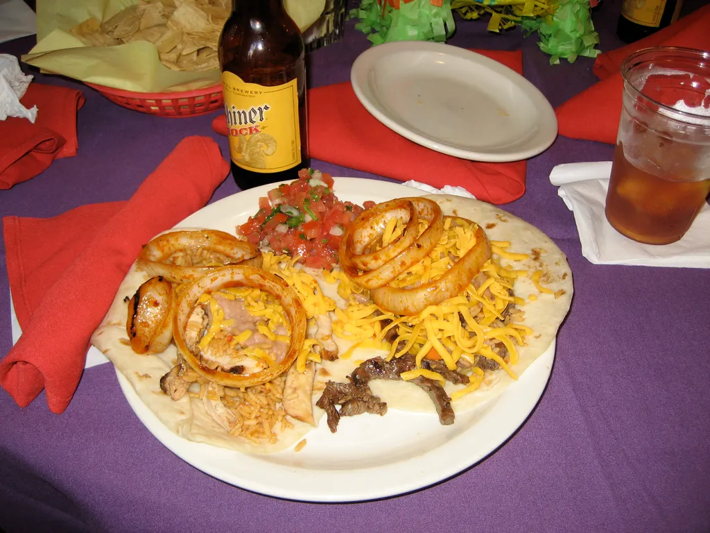 good fajitas (lousy onions)