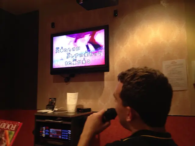 Shawn sings J-pop