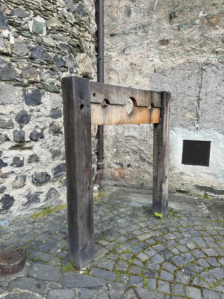 pillory at Schloß Braunfels