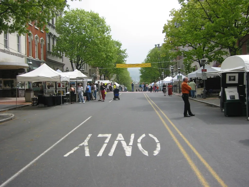 main_st-arts