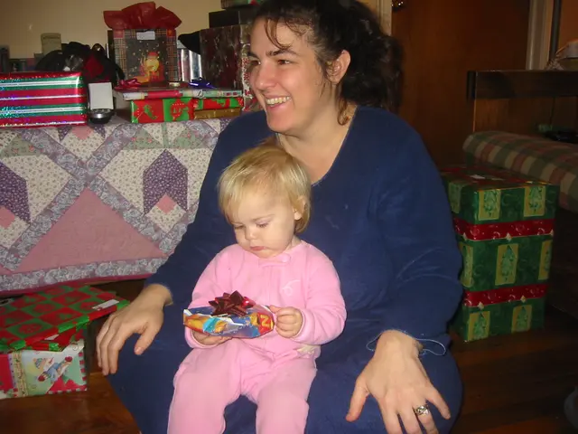 anika and carmita opening presents