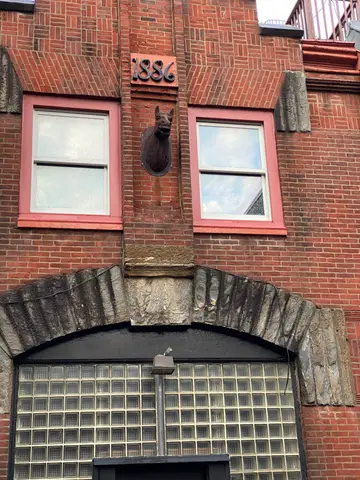horse head building