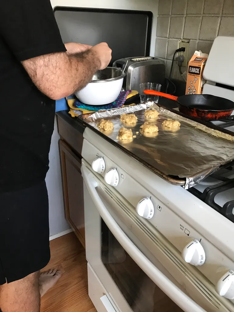 rjbs makes cookies