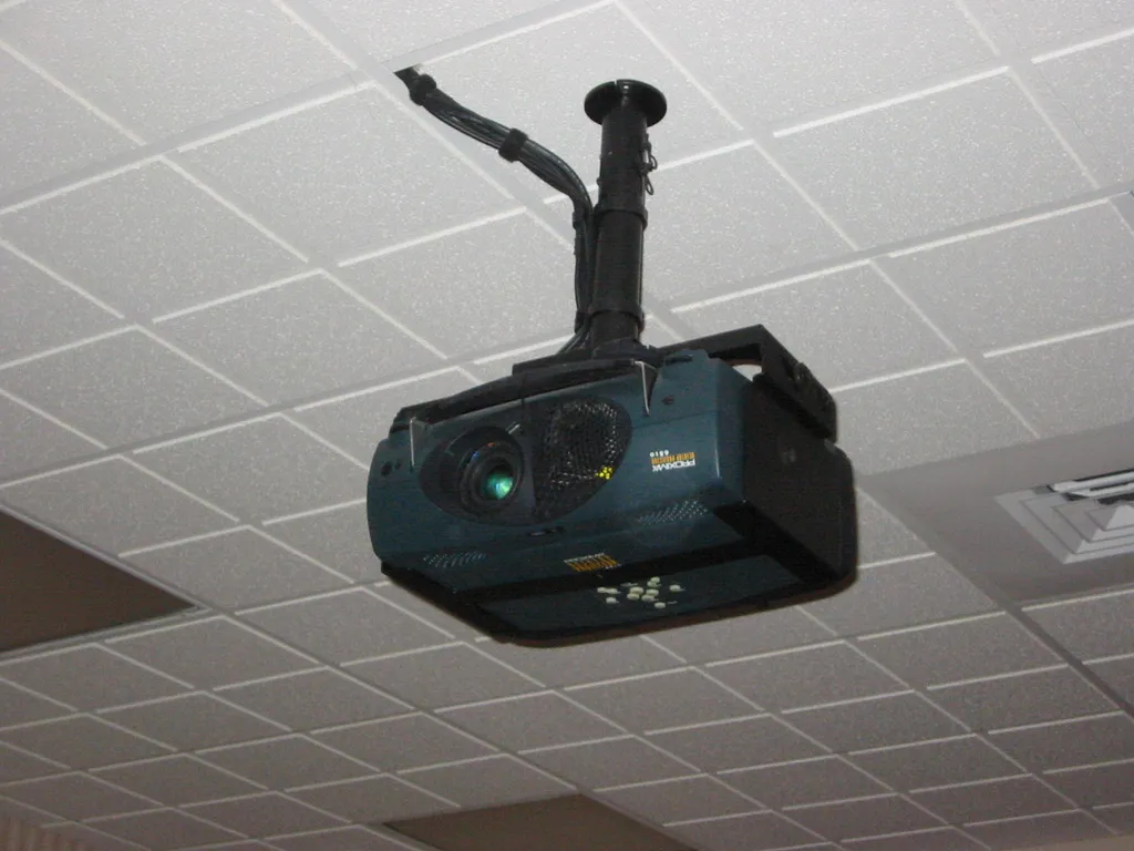 iqe, projector
