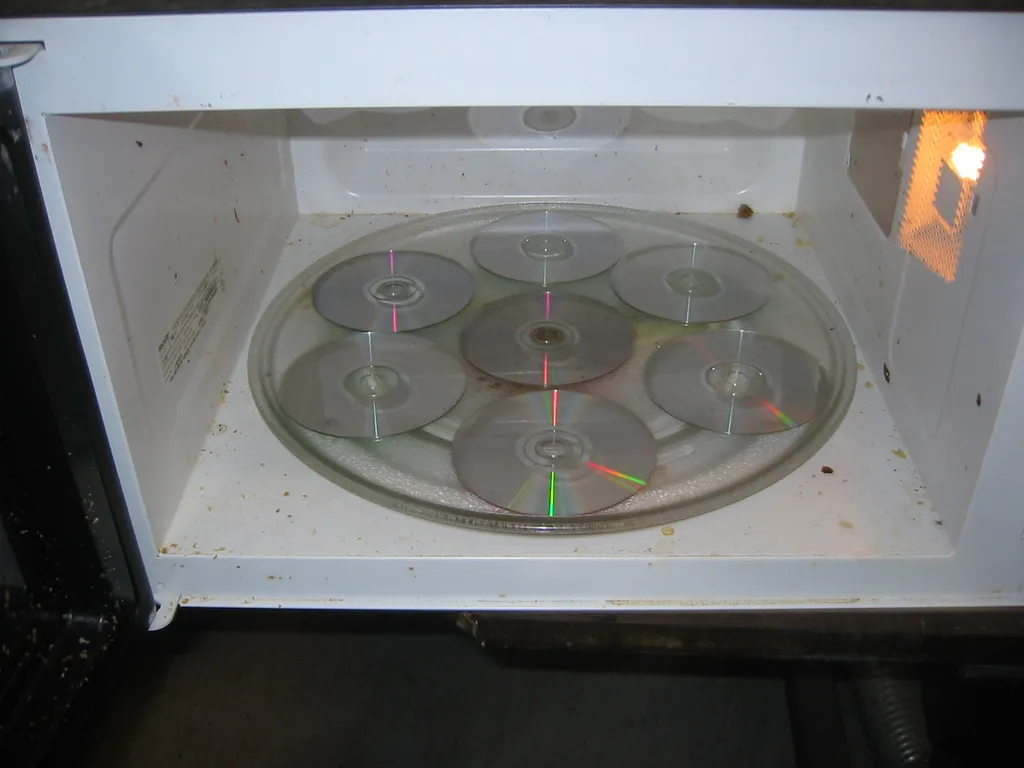 destroying old msdn discs, img_1768