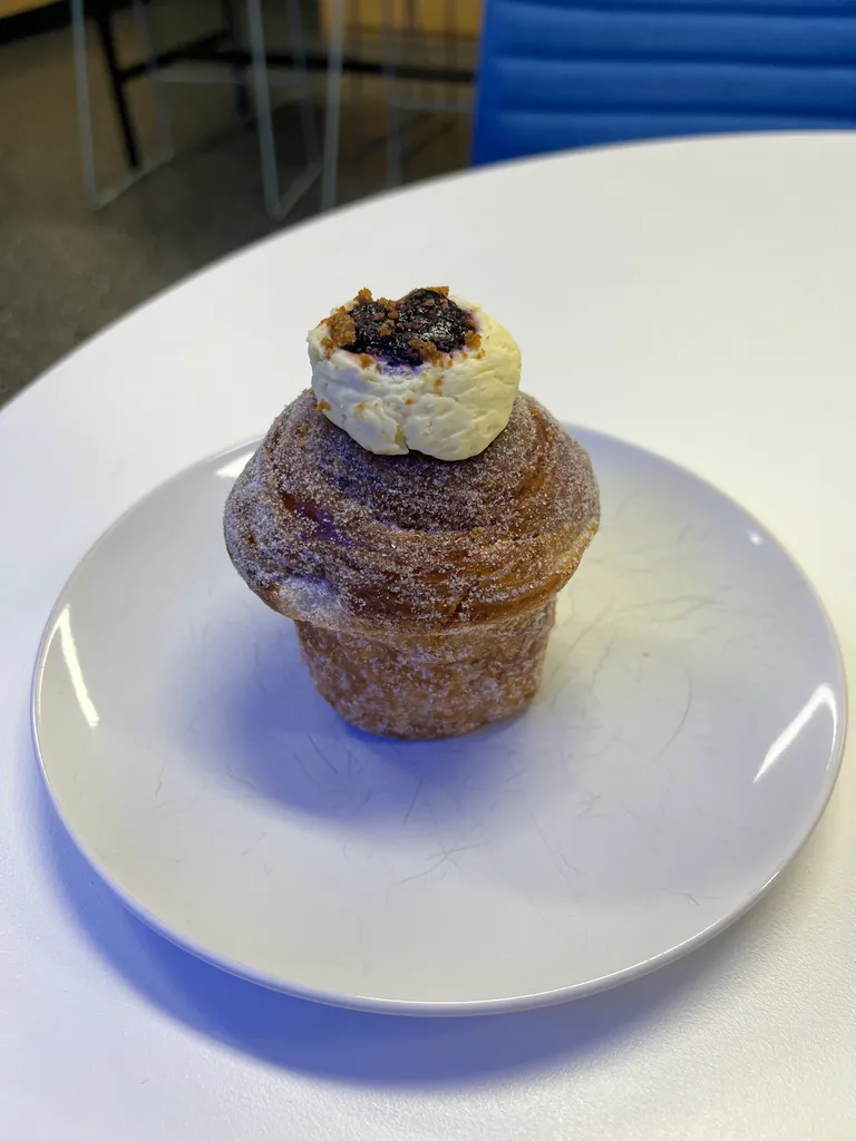 cruffin